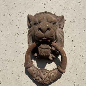 Wall decors & Statues